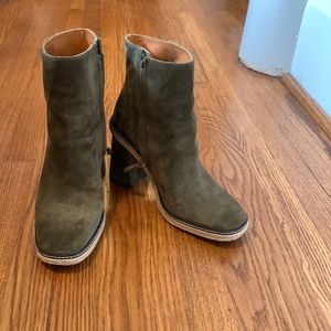 Olive suede ankle boots- Tory Burch